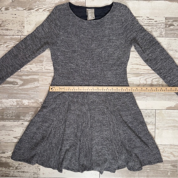 Dolan Left Coast Collection Fit & Flare Sweater Dress Gray Long Sleeve Women’s M - Picture 9 of 12